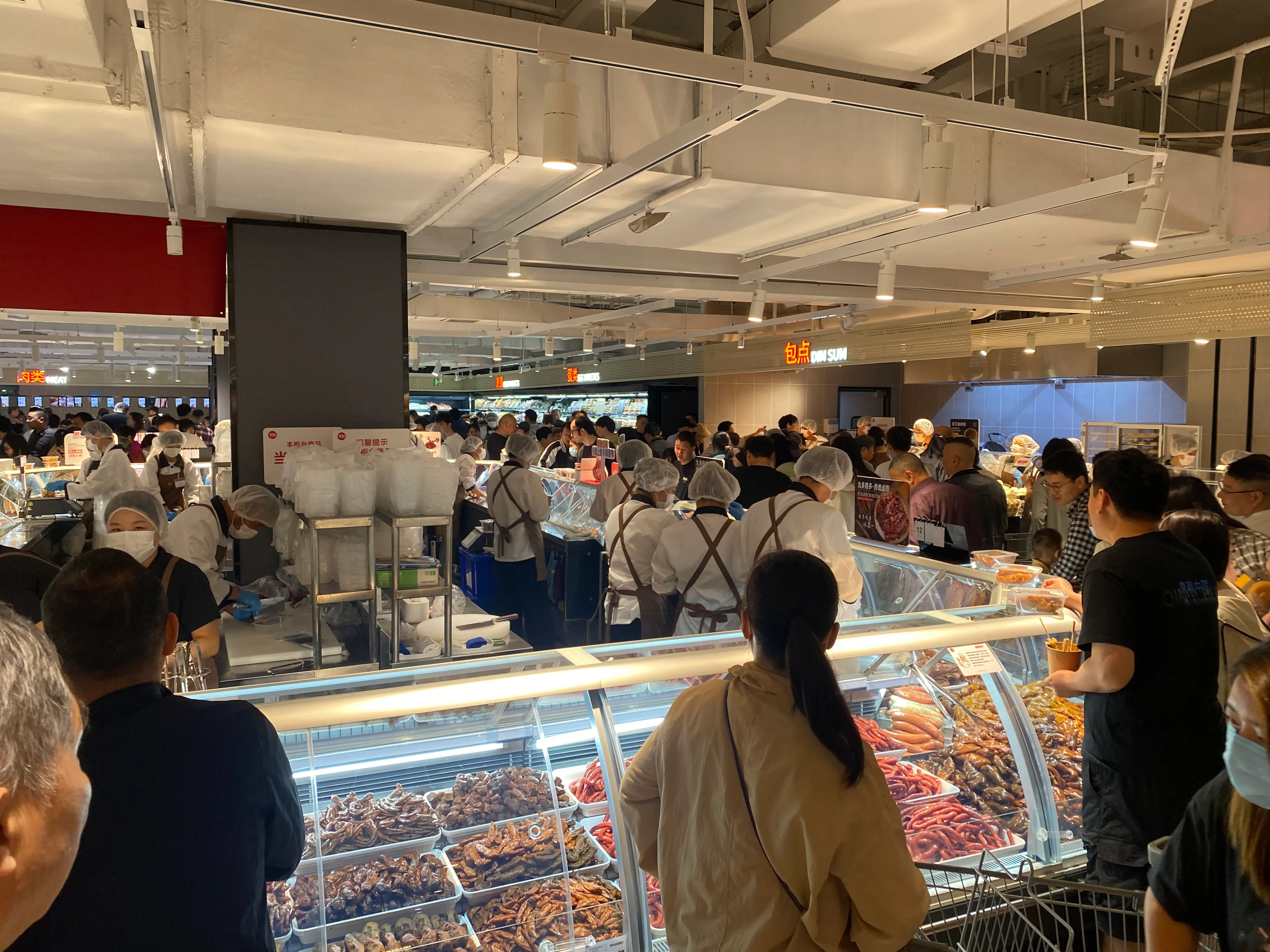 杭州西田城永辉超市熟食区